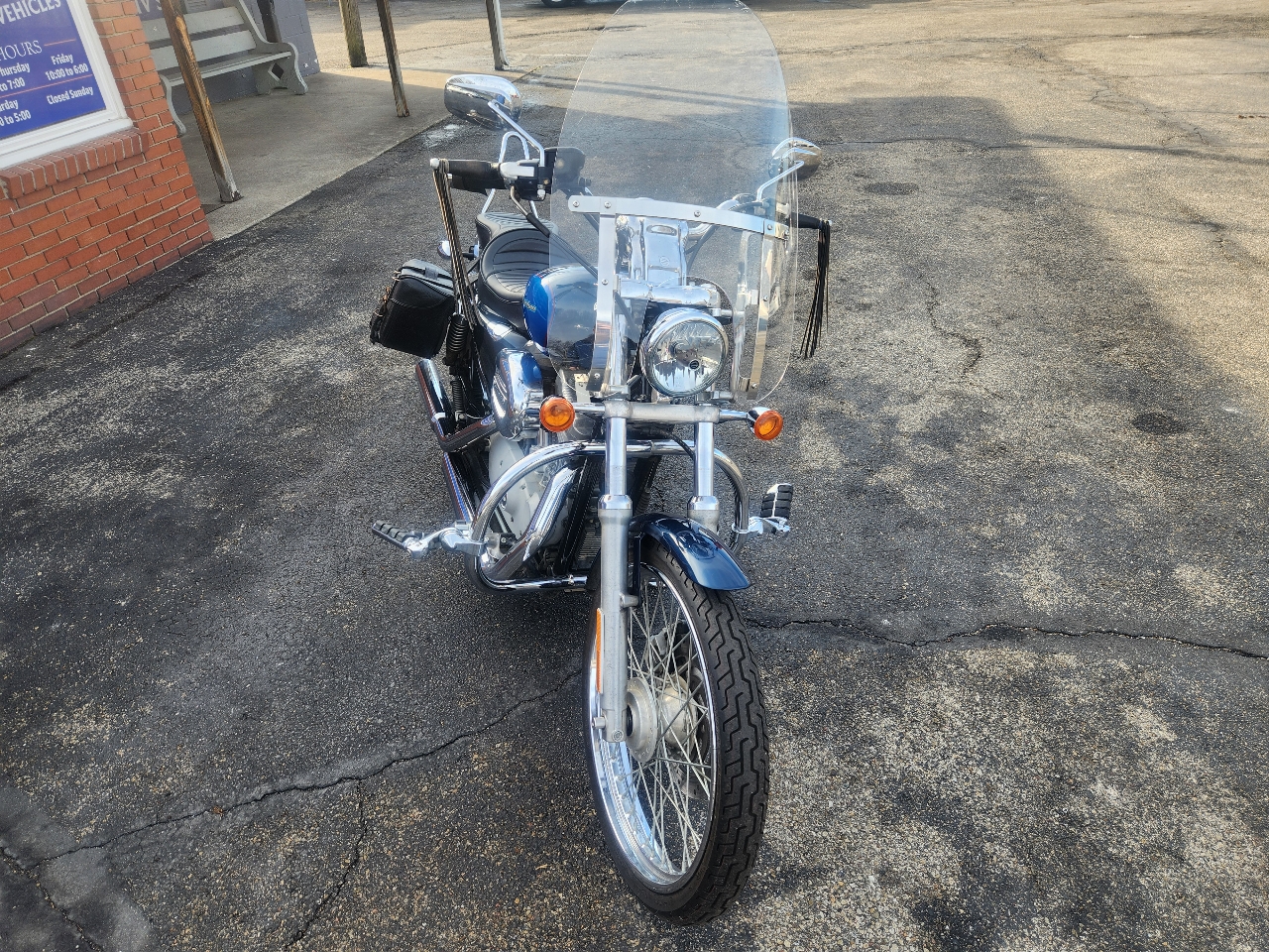 Harley-Davidson Sportster 883 Custom  2004