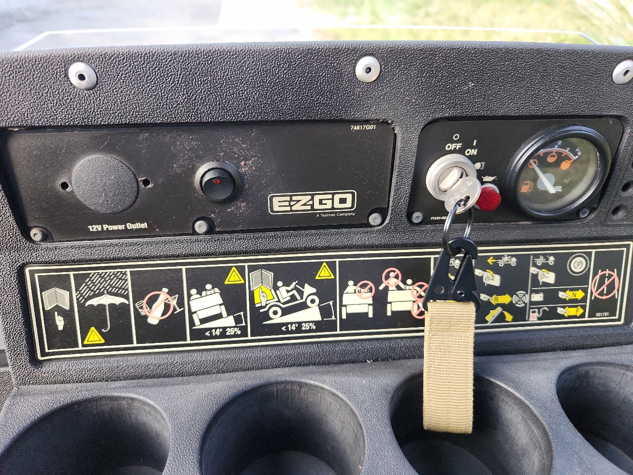 EZ-GO 6-Passenger  2010