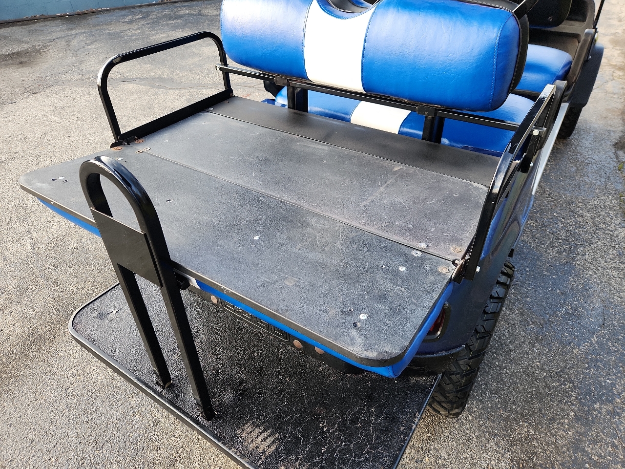 EZ-GO 6-Passenger  2010