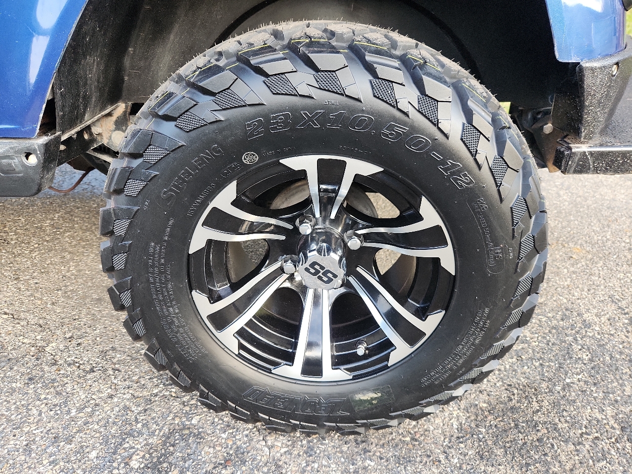 EZ-GO 6-Passenger  2010