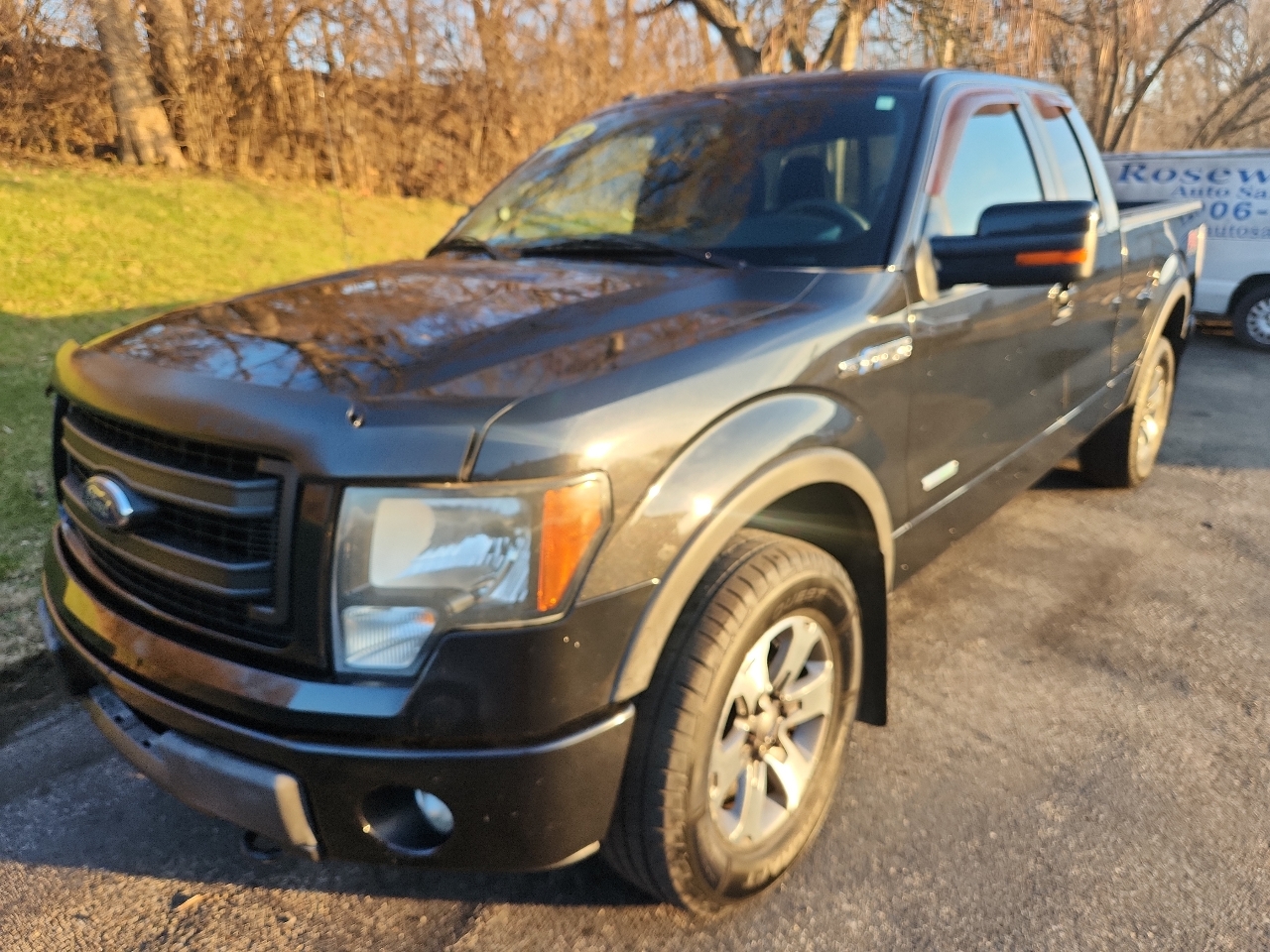 Ford F-150 4WD SuperCab 145" XL 2013
