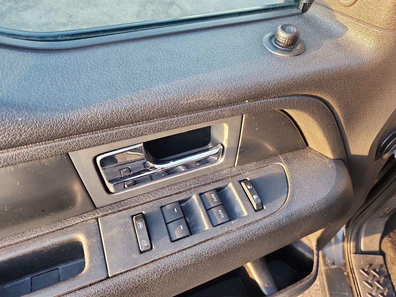 Ford F-150 4WD SuperCab 145" XL 2013