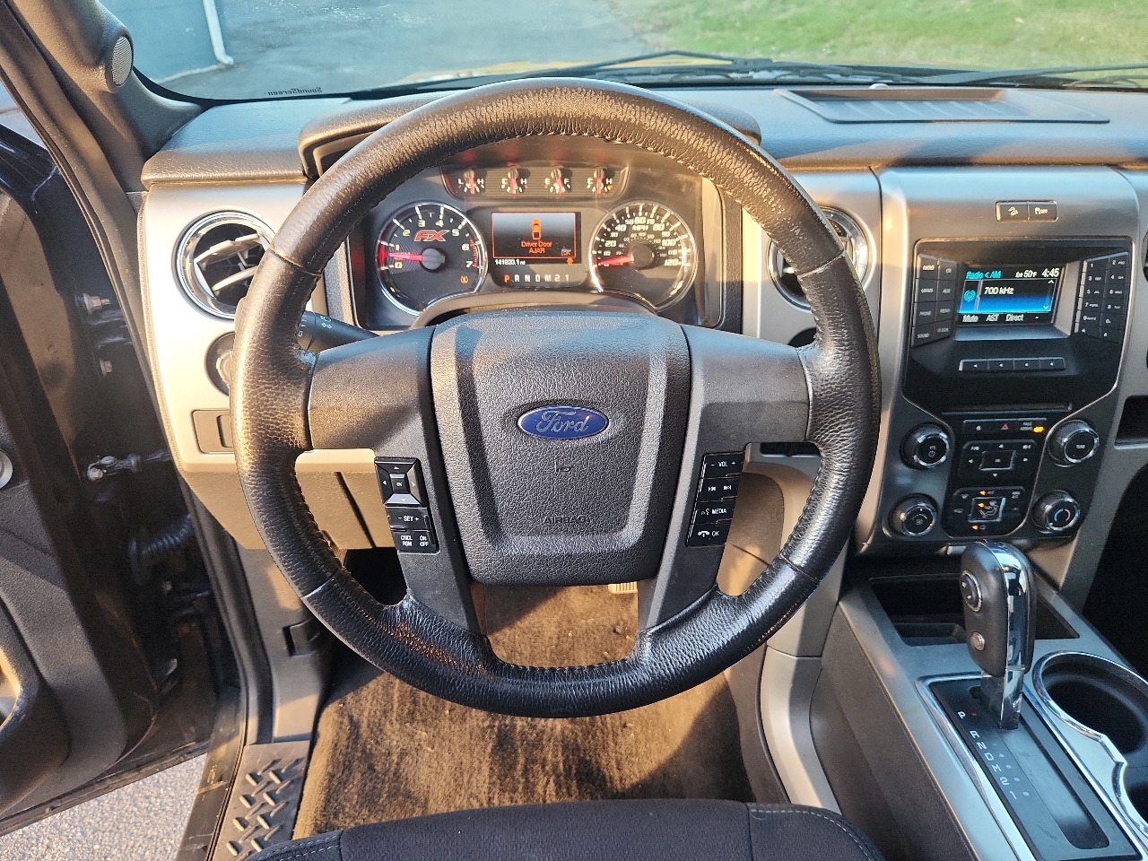 Ford F-150 4WD SuperCab 145" XL 2013