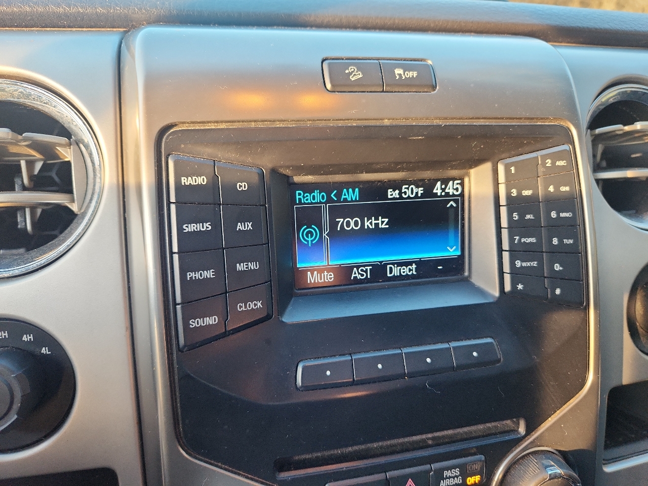 Ford F-150 4WD SuperCab 145" XL 2013