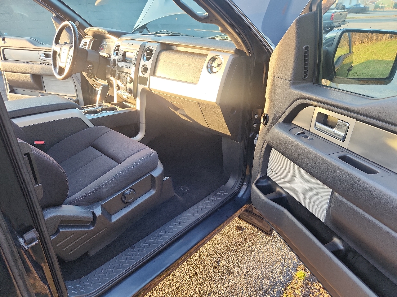 Ford F-150 4WD SuperCab 145" XL 2013