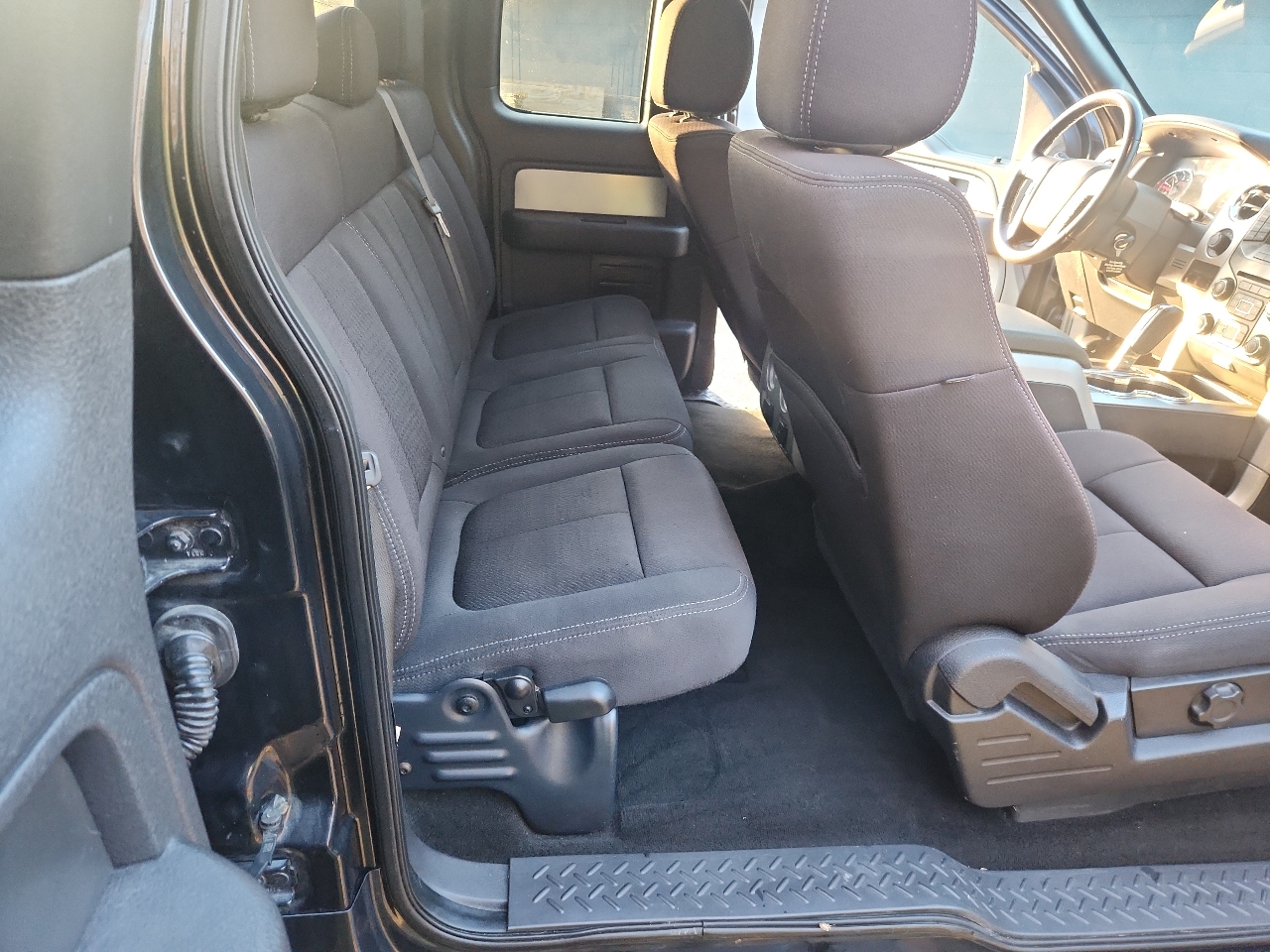 Ford F-150 4WD SuperCab 145" XL 2013