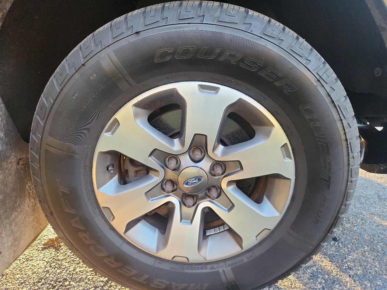 Ford F-150 4WD SuperCab 145" XL 2013