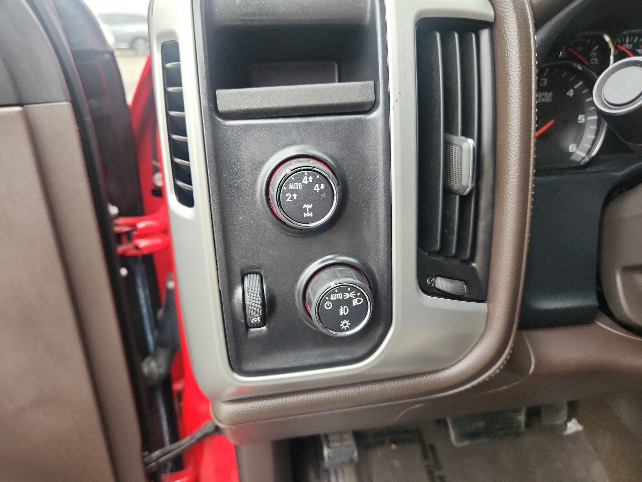 GMC Sierra 1500 4WD Crew Cab 143.5" SLT 2014