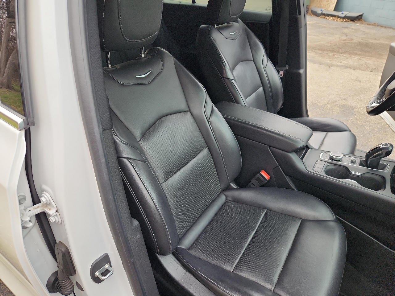 Cadillac XT4 FWD 4dr Premium Luxury 2019