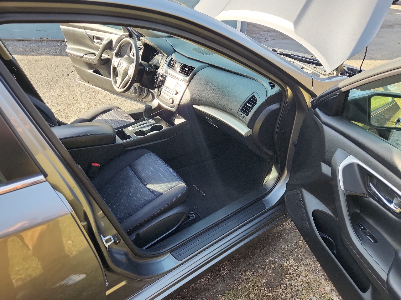 Nissan Altima 4dr Sdn I4 2.5 S 2016