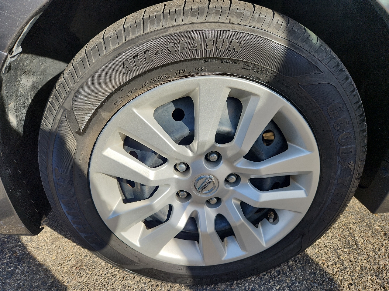 Nissan Altima 4dr Sdn I4 2.5 S 2016