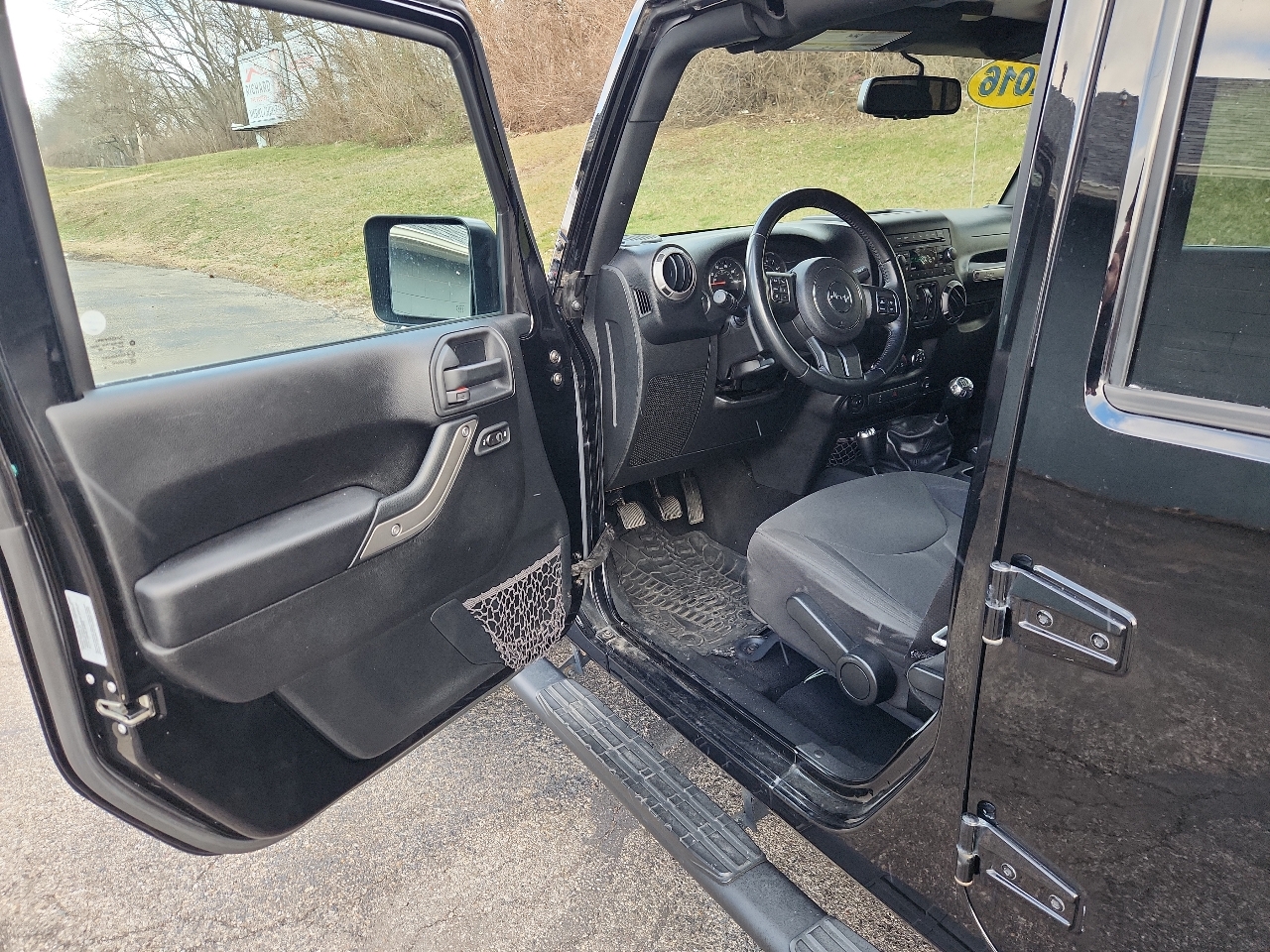 Jeep Wrangler Unlimited 4WD 4dr Sport 2016