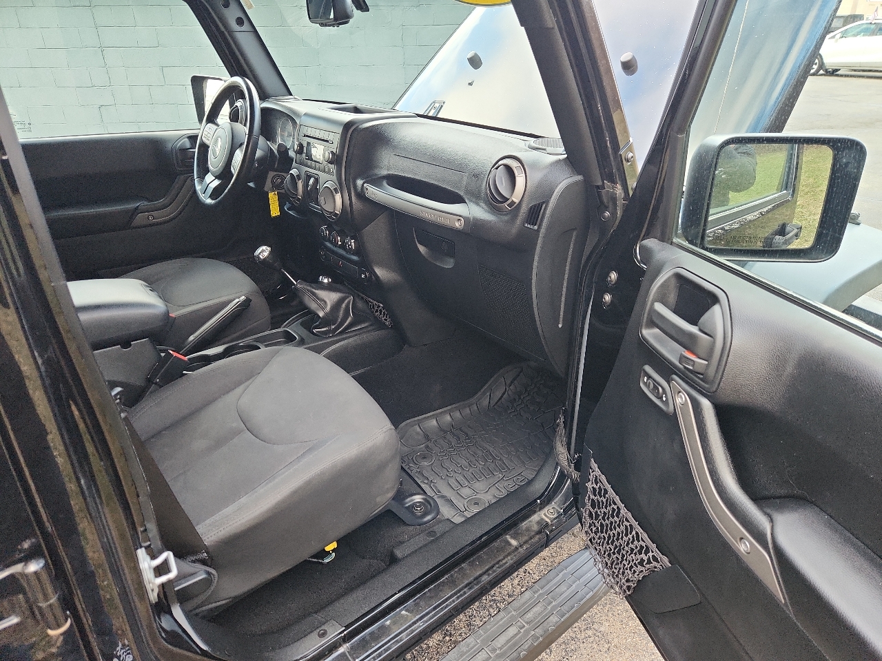 Jeep Wrangler Unlimited 4WD 4dr Sport 2016