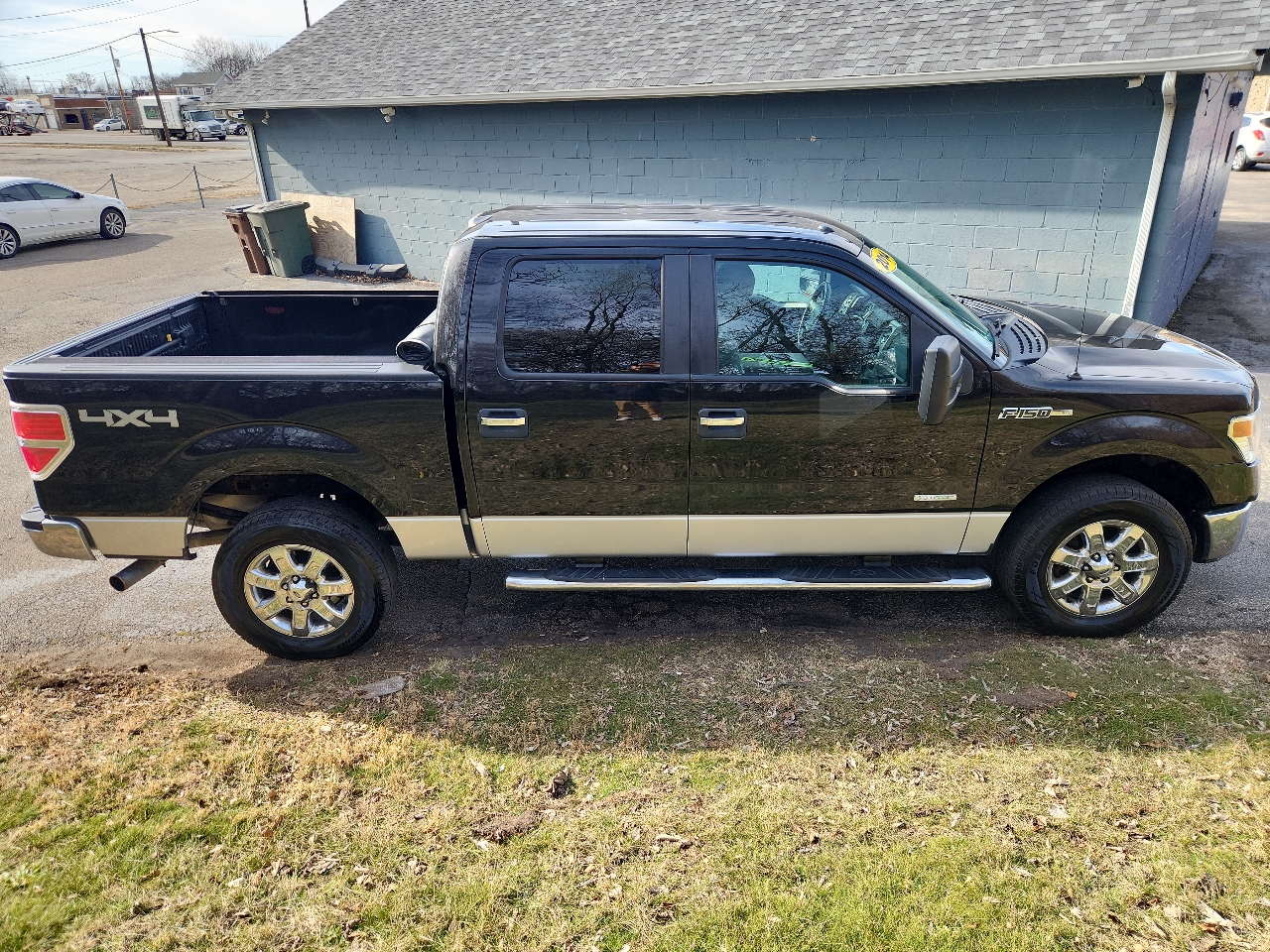 Ford F-150 4WD SuperCrew 145" XL 2014