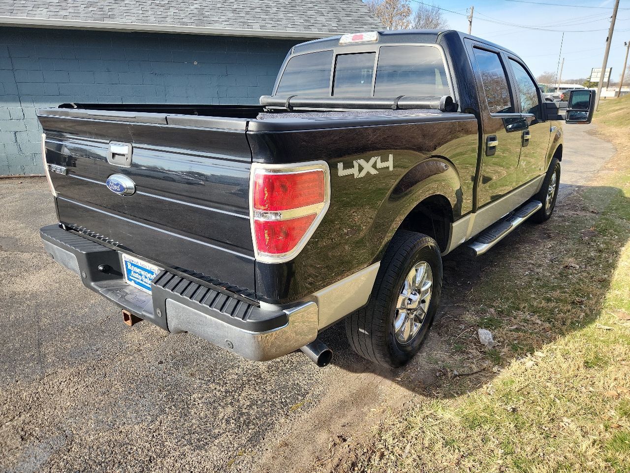 Ford F-150 4WD SuperCrew 145" XL 2014