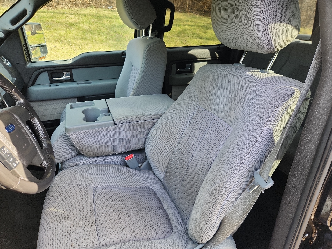 Ford F-150 4WD SuperCrew 145" XL 2014