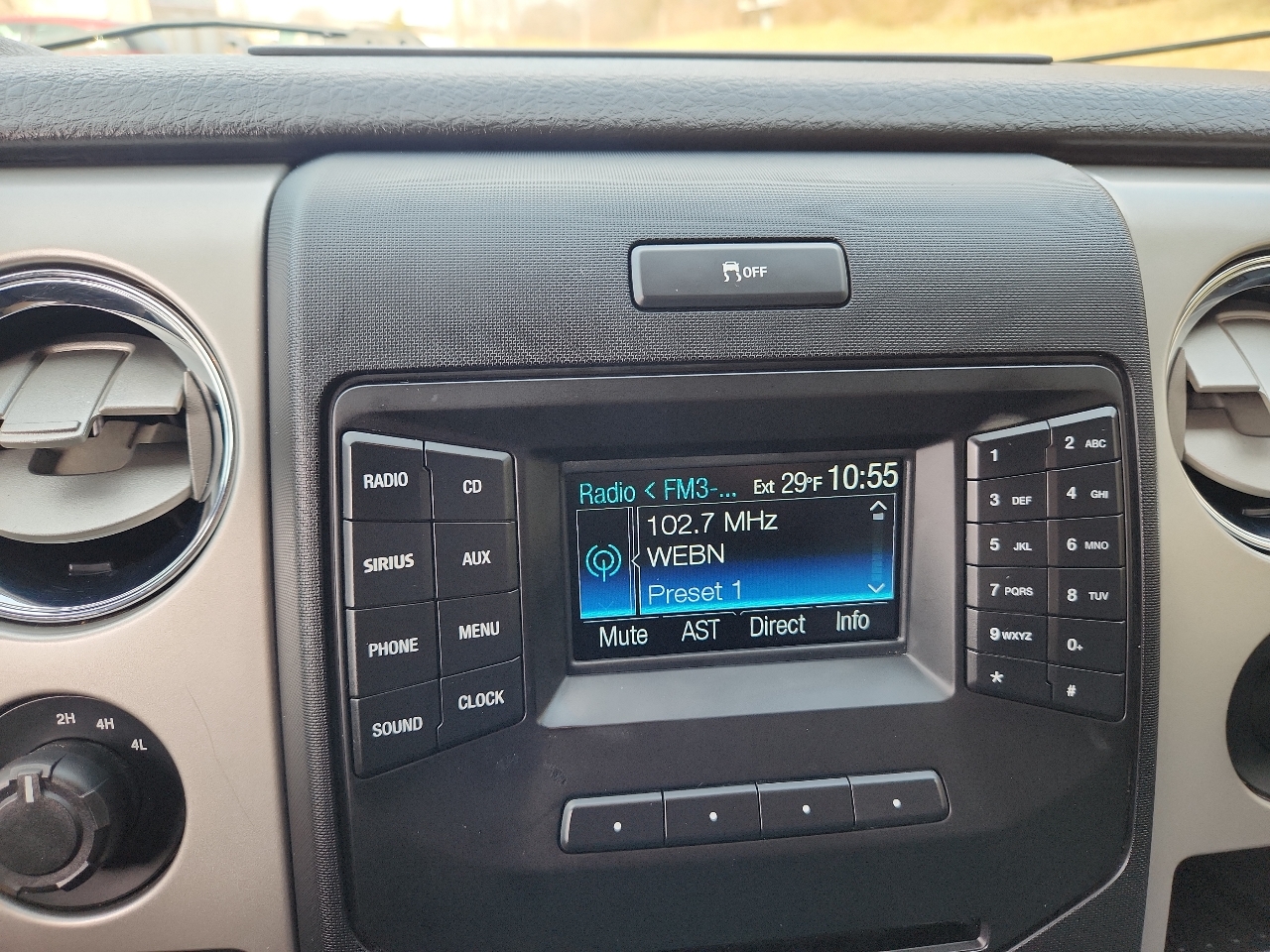 Ford F-150 4WD SuperCrew 145" XL 2014