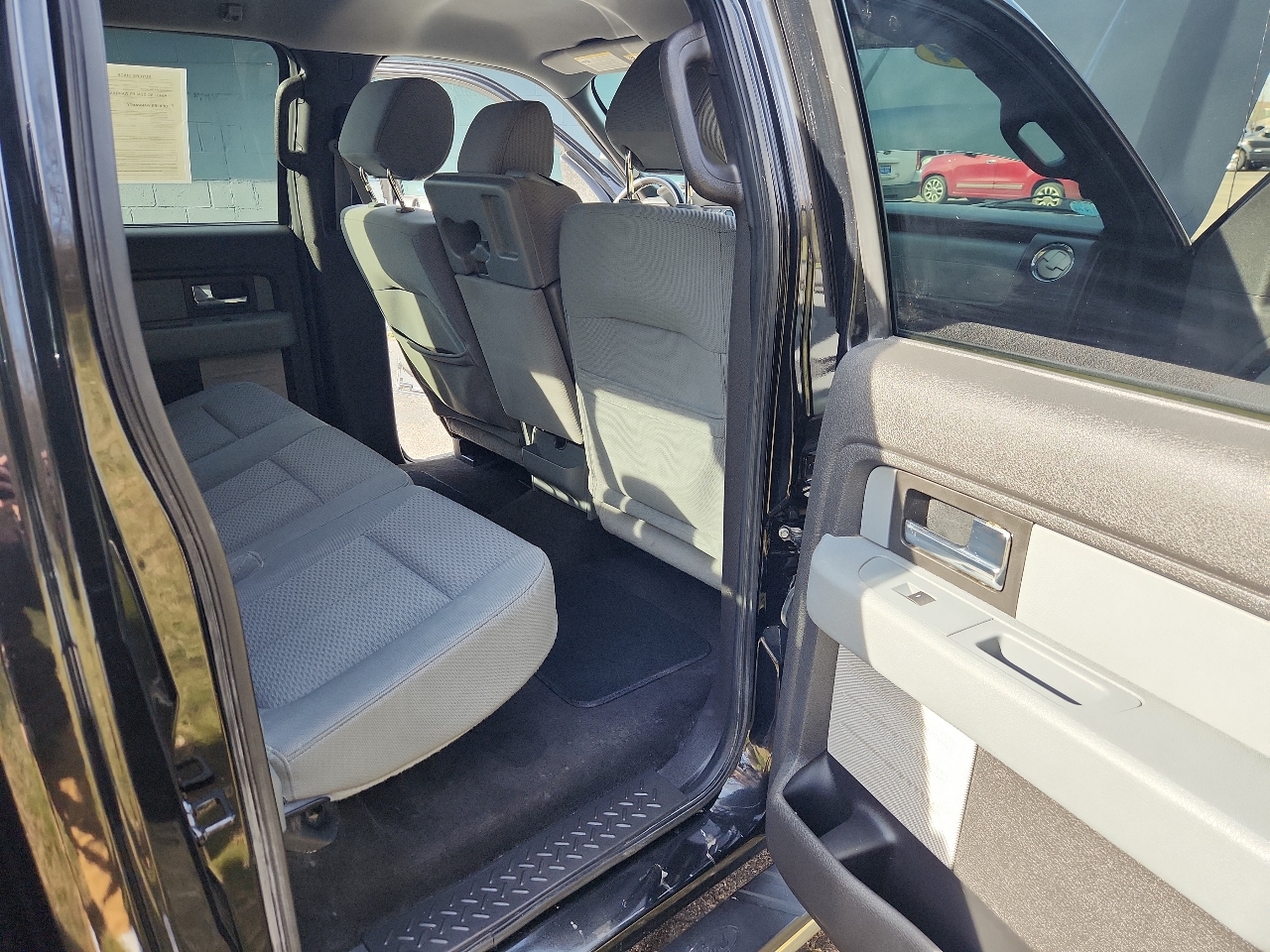 Ford F-150 4WD SuperCrew 145" XL 2014