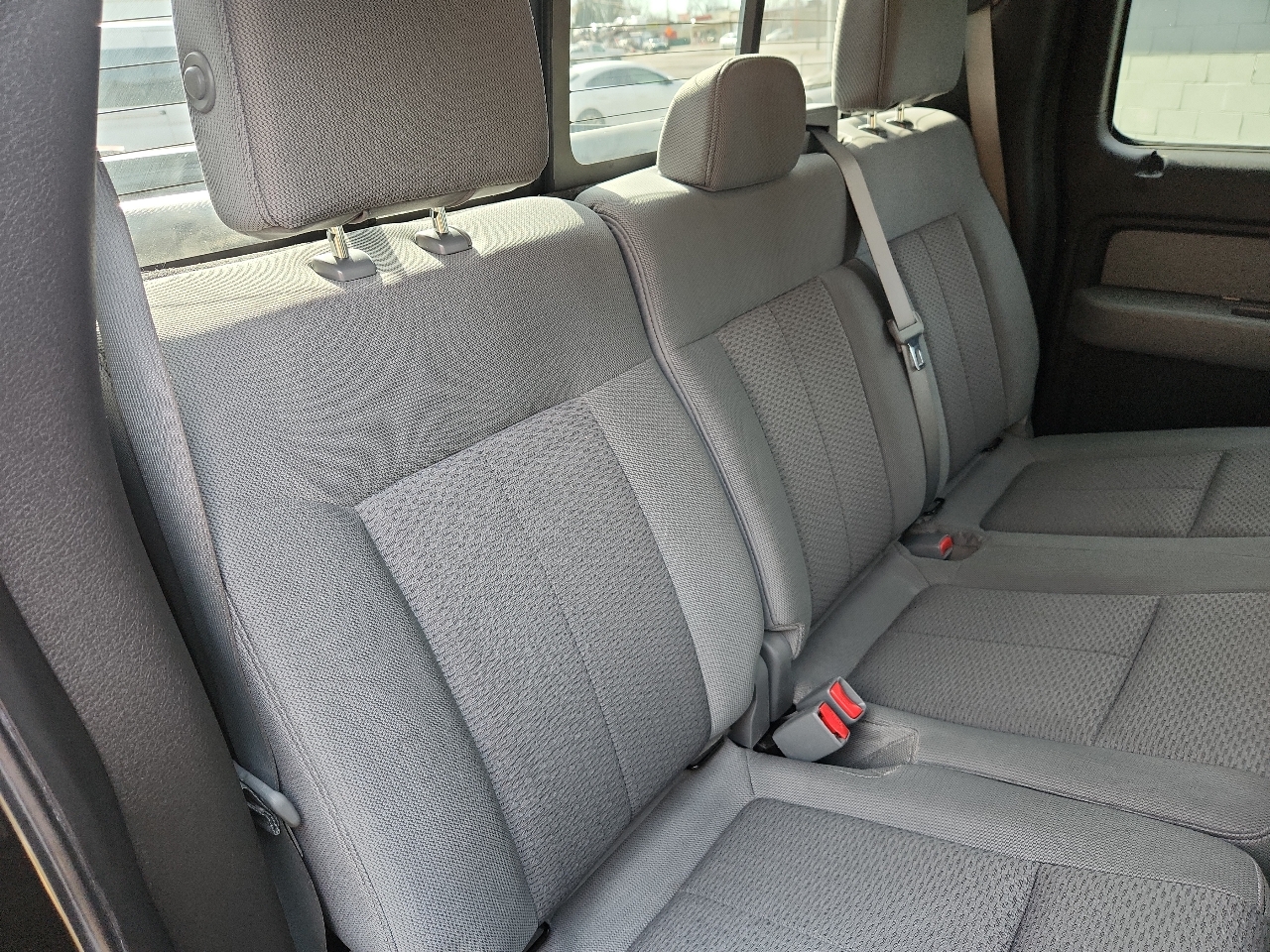 Ford F-150 4WD SuperCrew 145" XL 2014