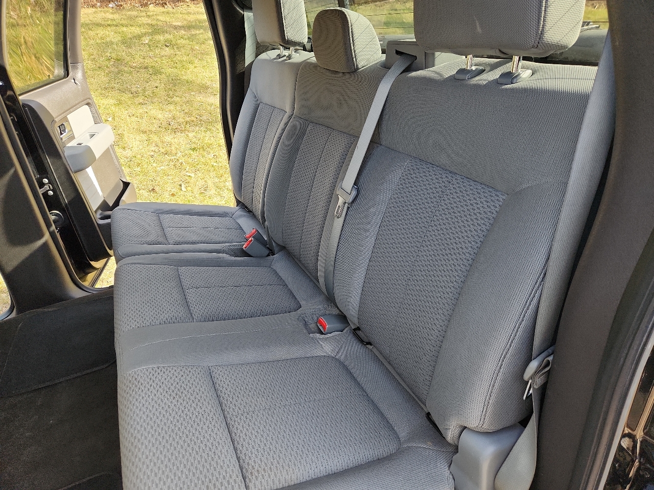 Ford F-150 4WD SuperCrew 145" XL 2014