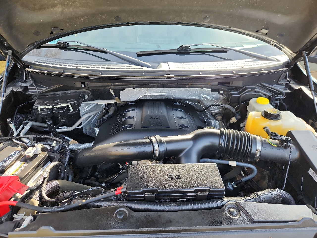 Ford F-150 4WD SuperCrew 145" XL 2014