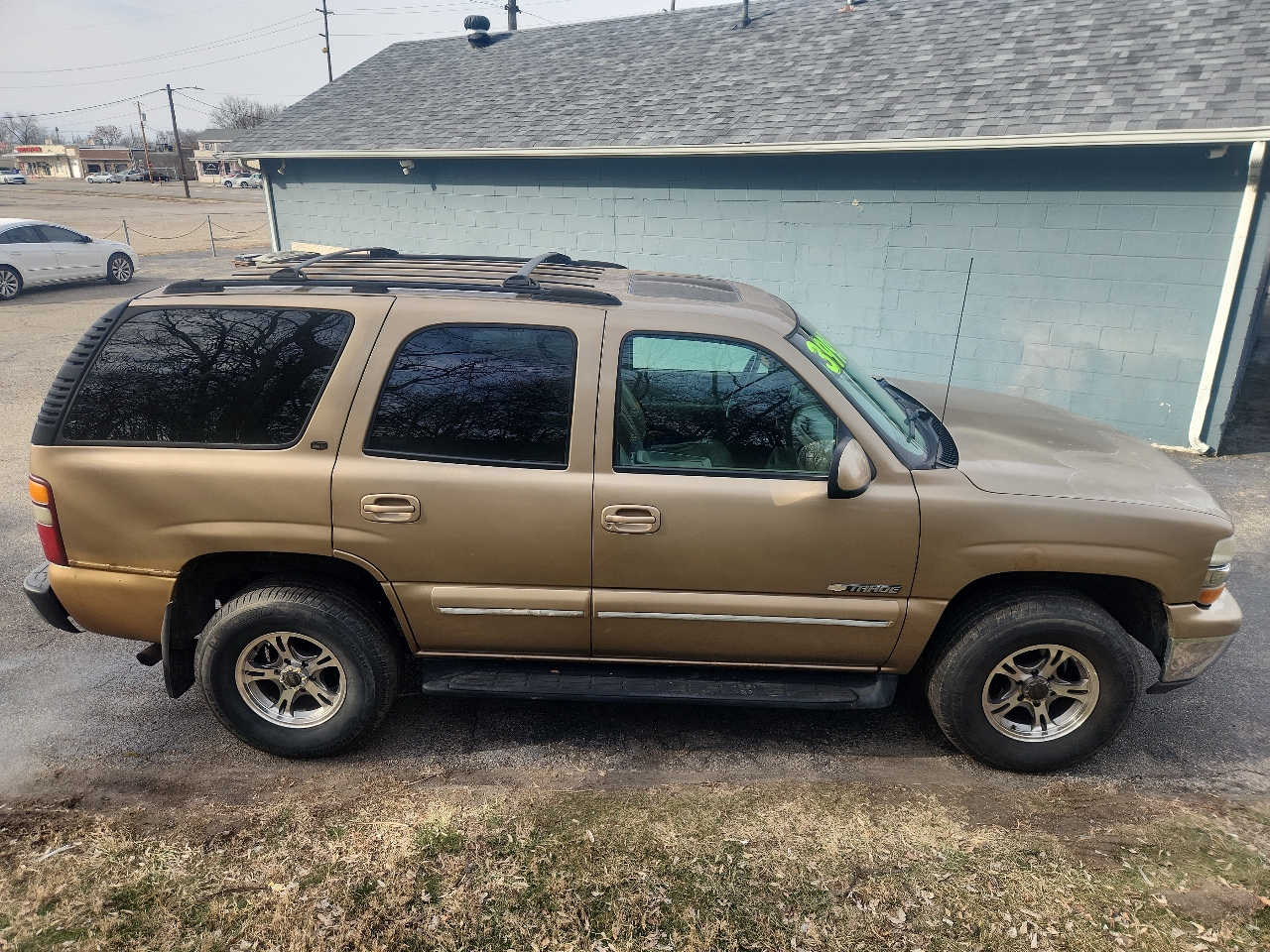 Chevrolet Tahoe 4dr 4WD LT 2001