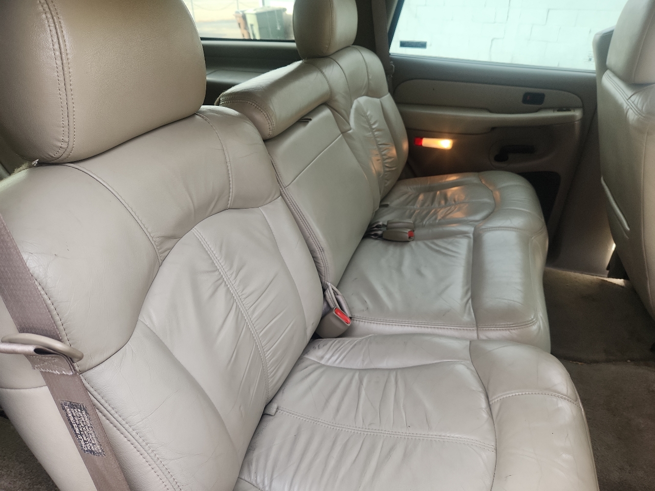 Chevrolet Tahoe 4dr 4WD LT 2001