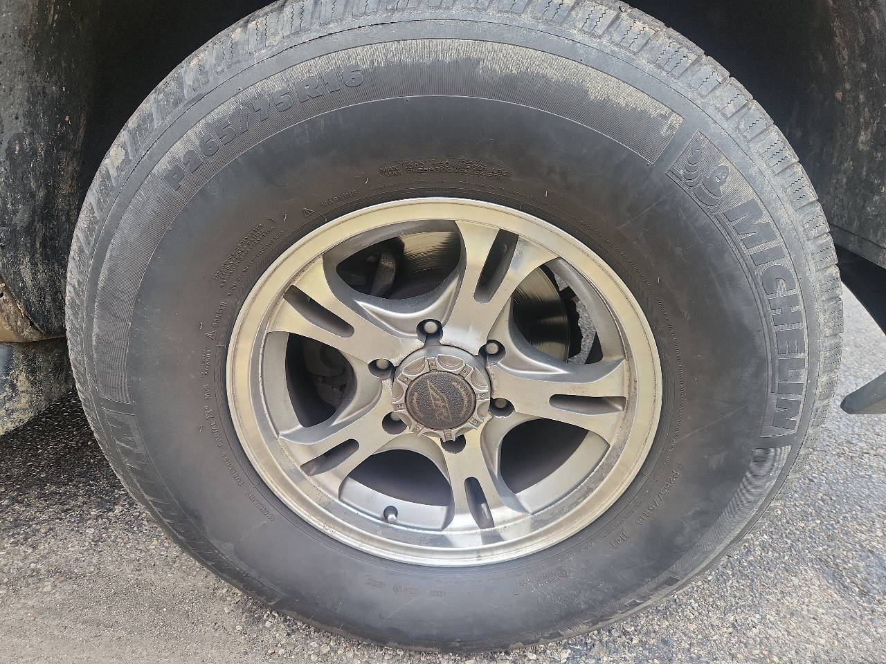 Chevrolet Tahoe 4dr 4WD LT 2001