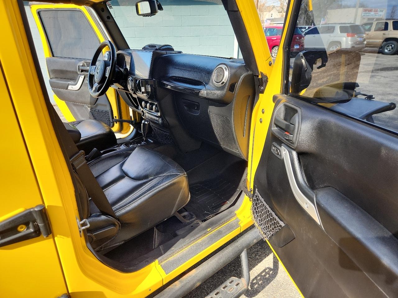 Jeep Wrangler Unlimited 4WD 4dr Rubicon 2015