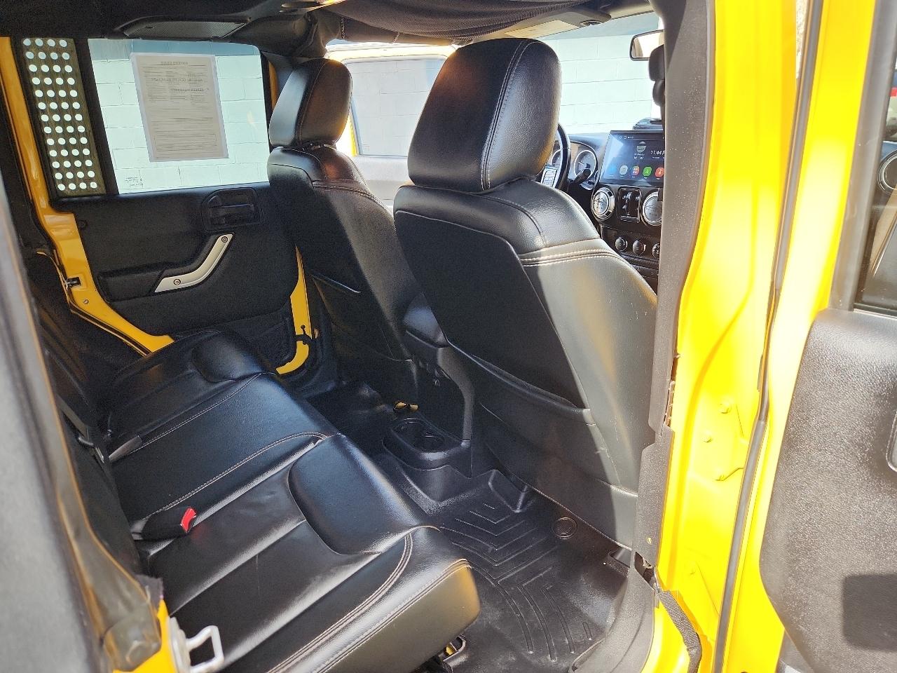 Jeep Wrangler Unlimited 4WD 4dr Rubicon 2015