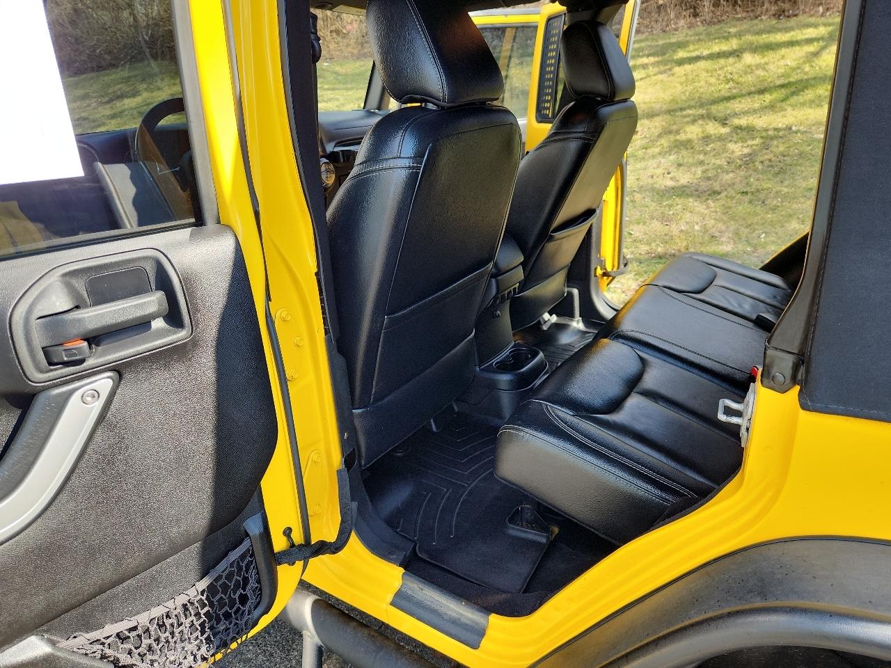 Jeep Wrangler Unlimited 4WD 4dr Rubicon 2015