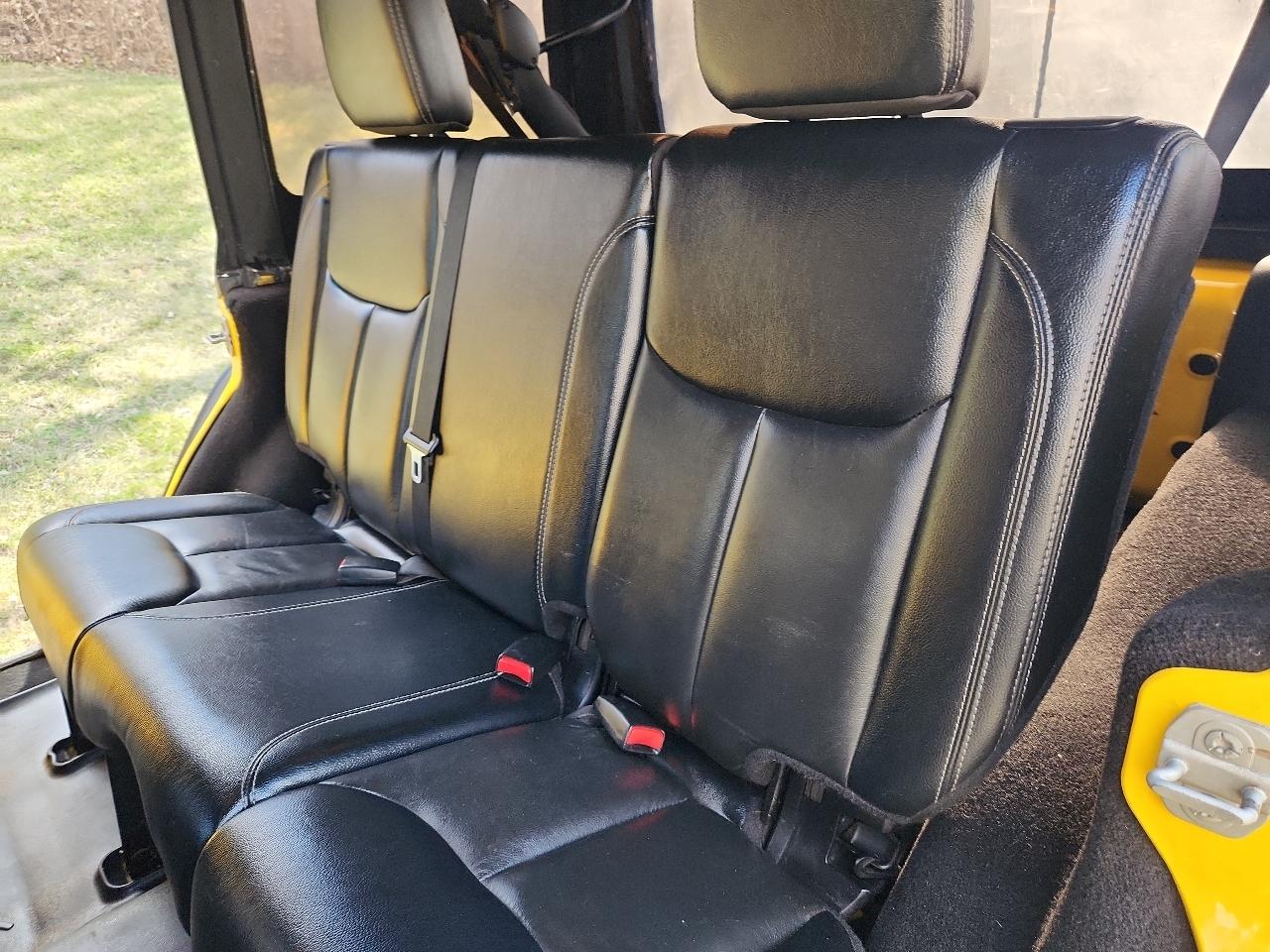 Jeep Wrangler Unlimited 4WD 4dr Rubicon 2015