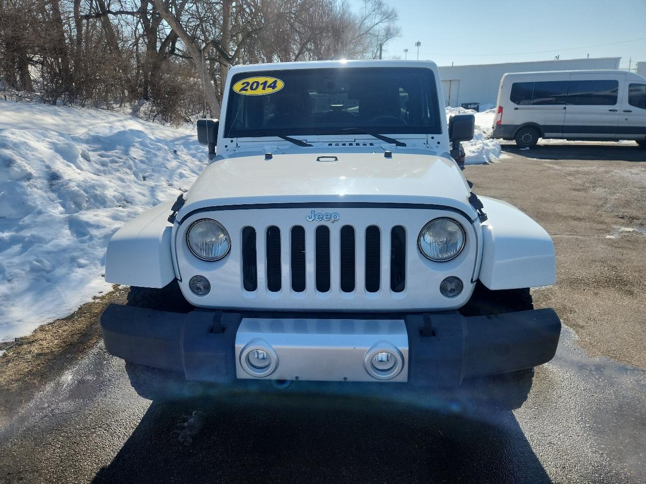 Jeep Wrangler Unlimited 4WD 4dr Sahara 2014
