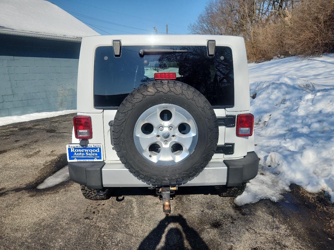 Jeep Wrangler Unlimited 4WD 4dr Sahara 2014