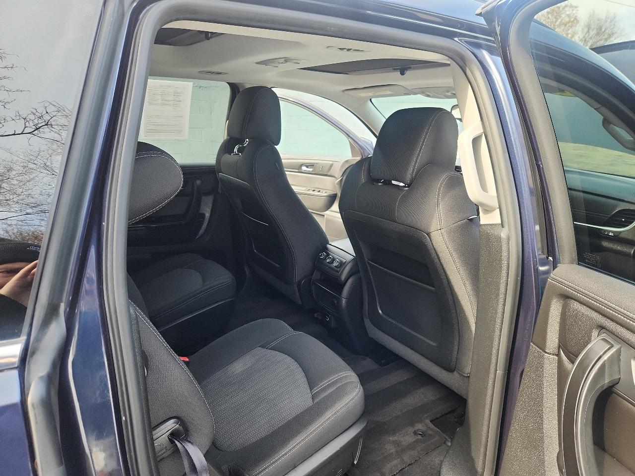 Chevrolet Traverse AWD 4dr LT w/1LT 2017