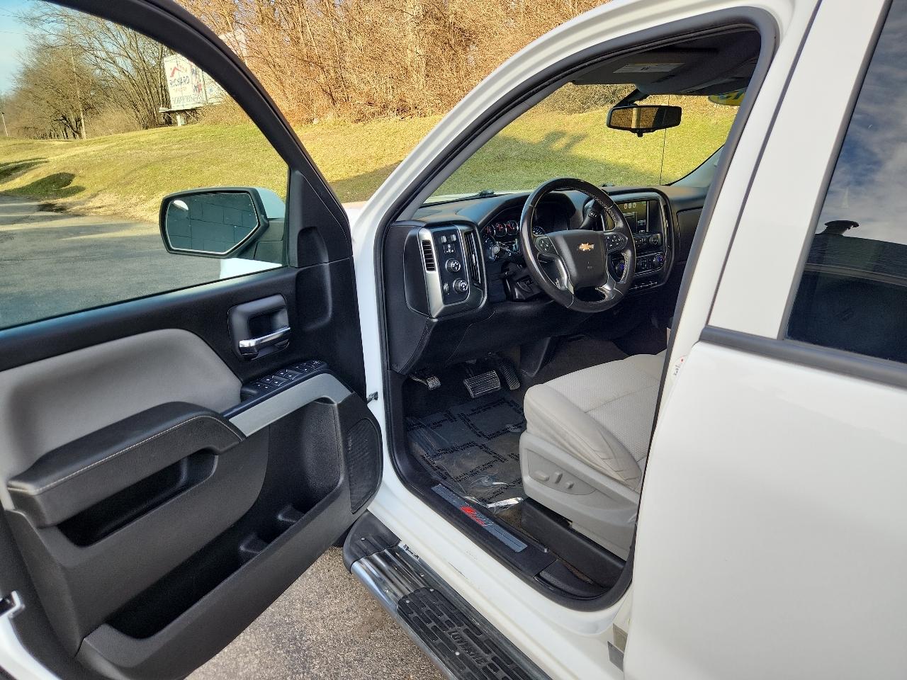 Chevrolet Silverado 1500 4WD Crew Cab 153.0" LT w/2LT 2015