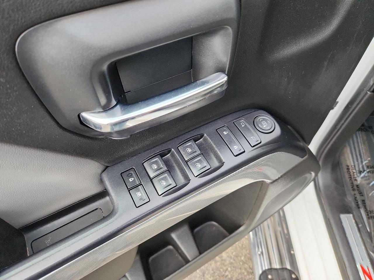 Chevrolet Silverado 1500 4WD Crew Cab 153.0" LT w/2LT 2015