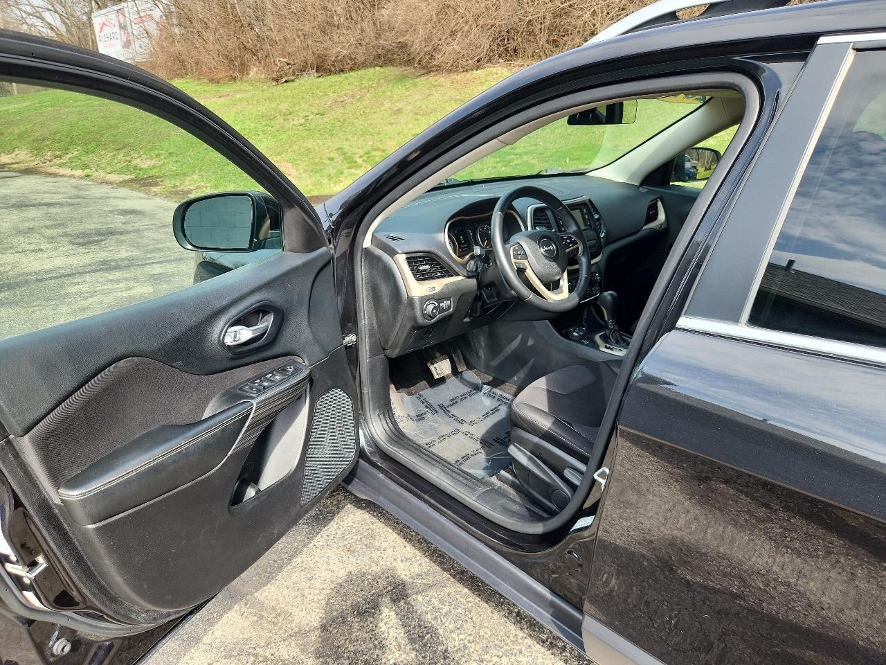 Jeep Cherokee 4WD 4dr Latitude 2015