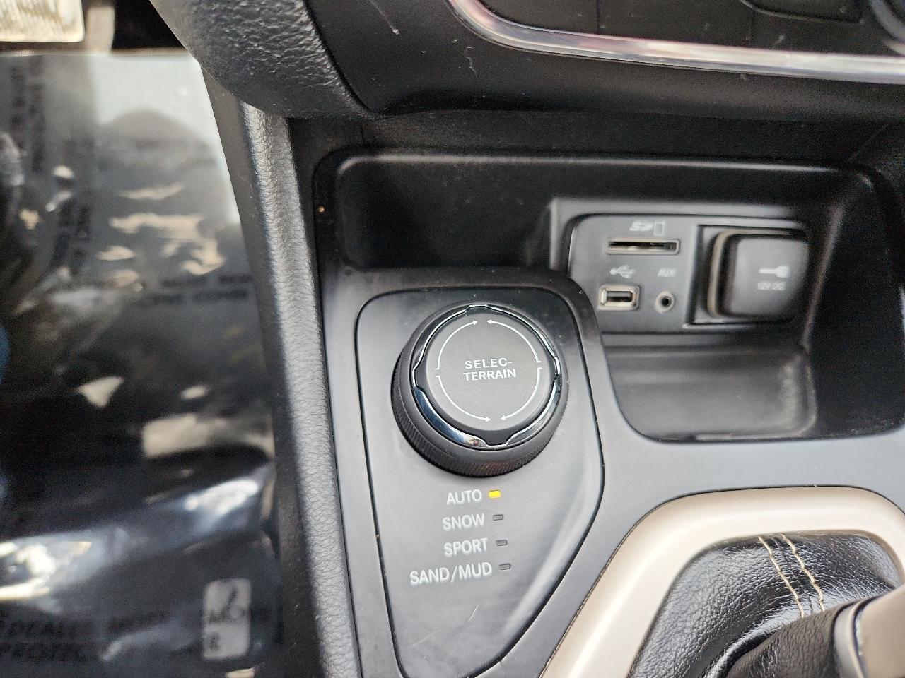 Jeep Cherokee 4WD 4dr Latitude 2015