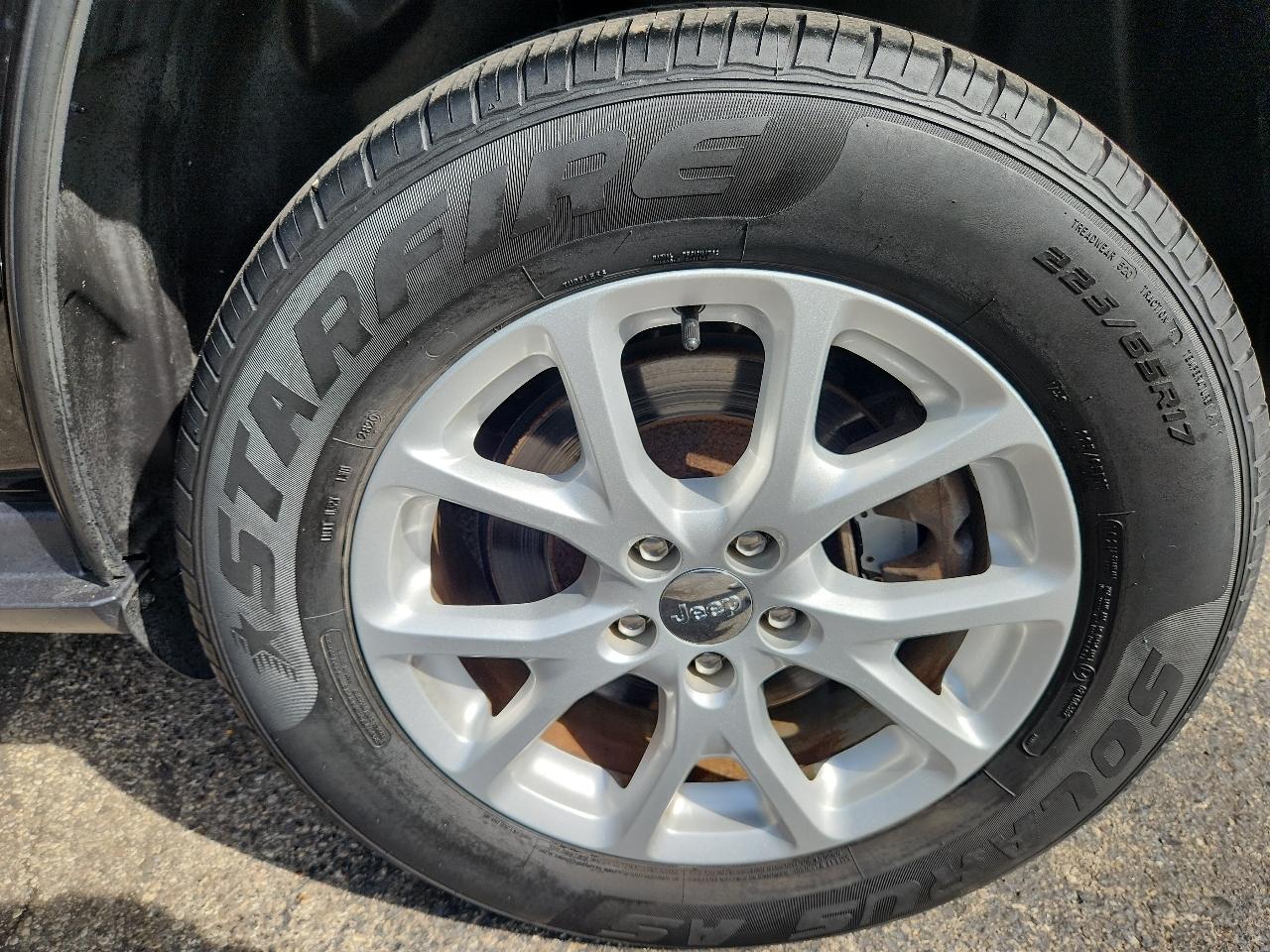 Jeep Cherokee 4WD 4dr Latitude 2015