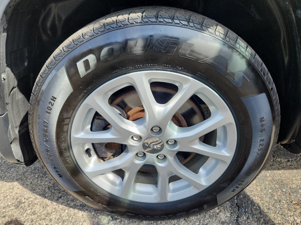 Jeep Cherokee 4WD 4dr Latitude 2015