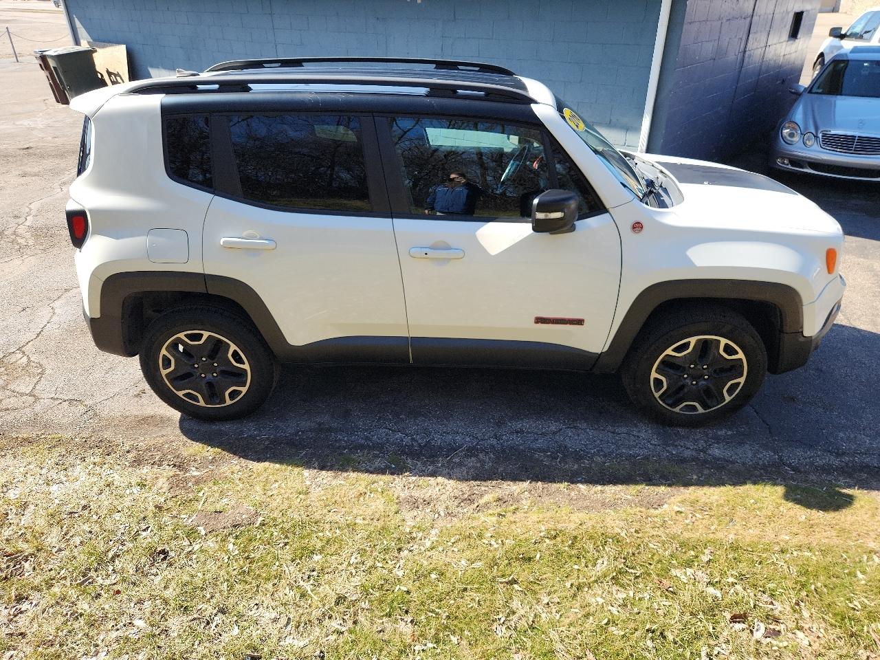 Jeep Renegade 4WD 4dr Trailhawk 2016