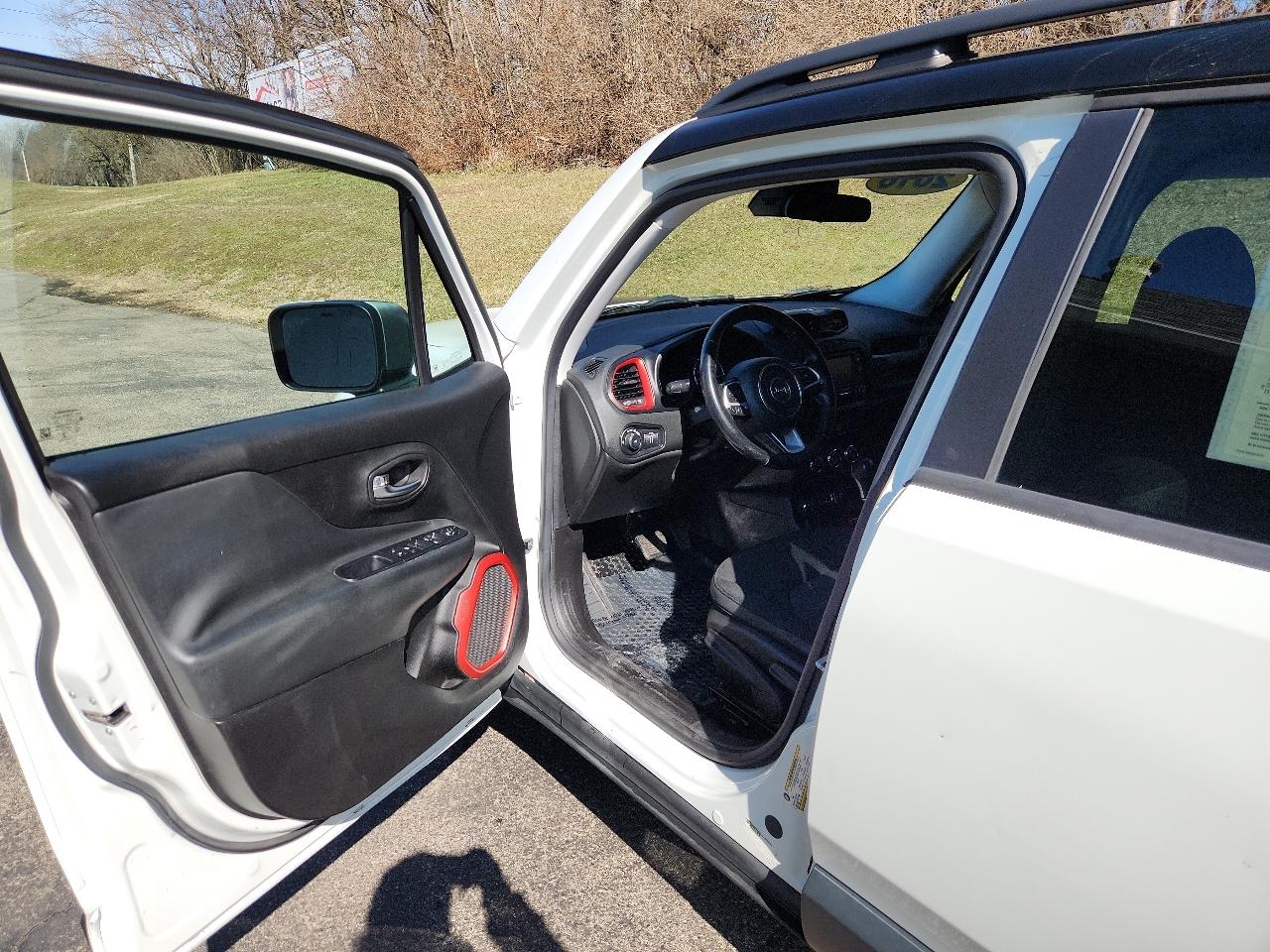 Jeep Renegade 4WD 4dr Trailhawk 2016