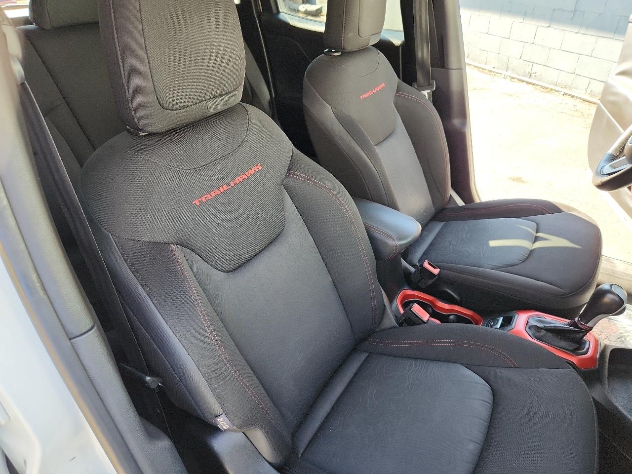 Jeep Renegade 4WD 4dr Trailhawk 2016