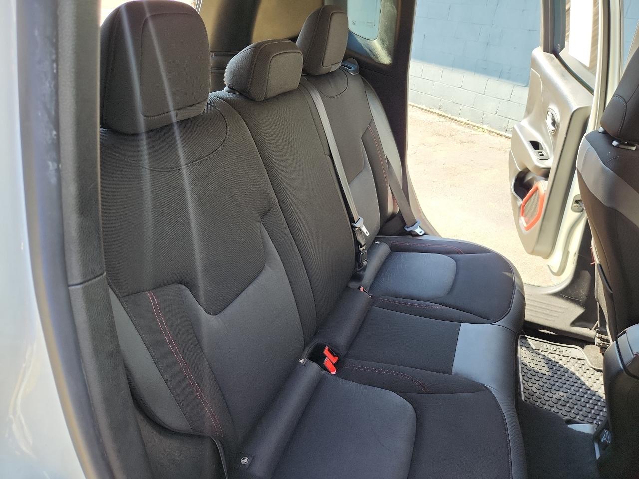 Jeep Renegade 4WD 4dr Trailhawk 2016