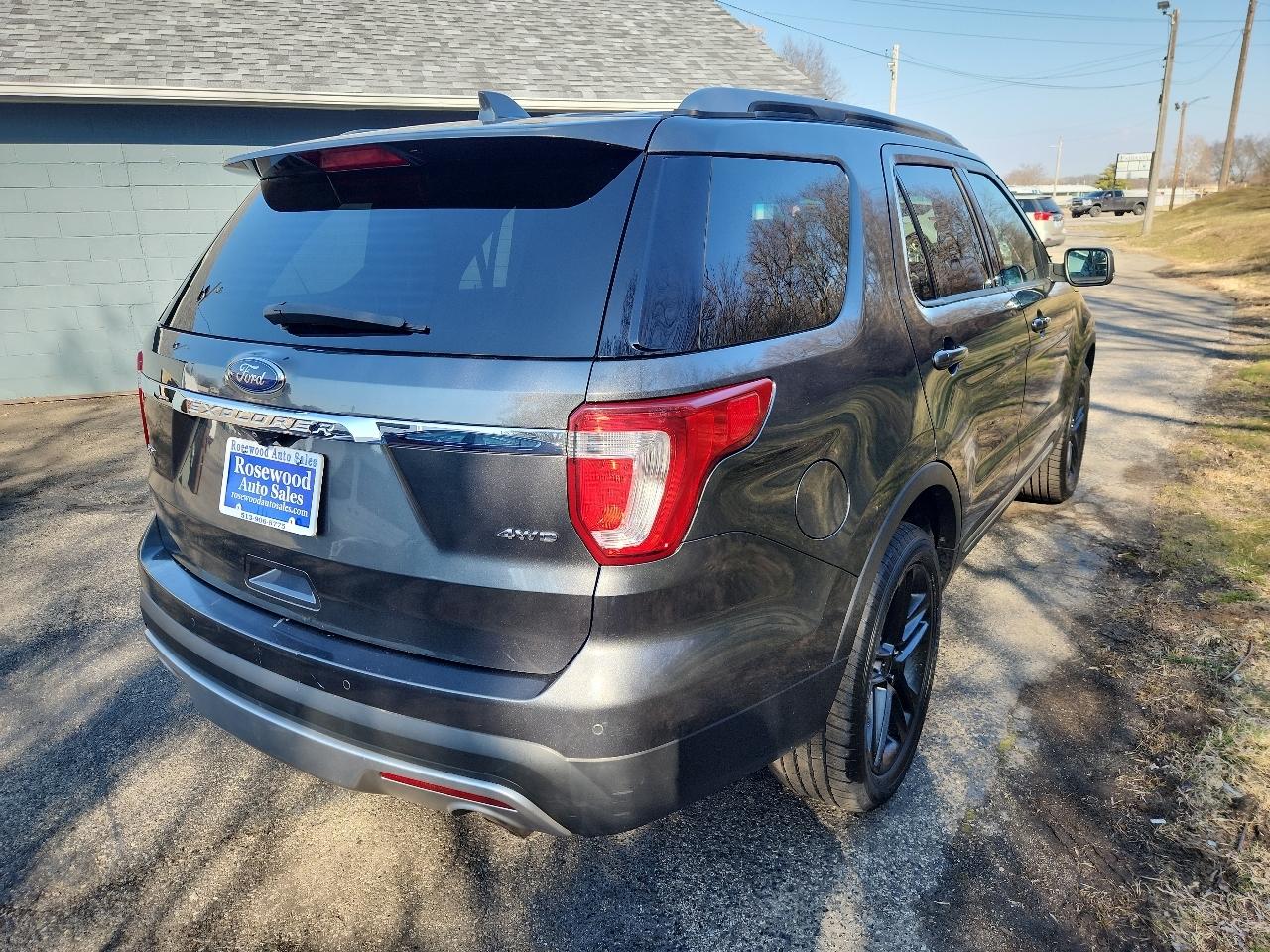 Ford Explorer 4WD 4dr XLT 2016