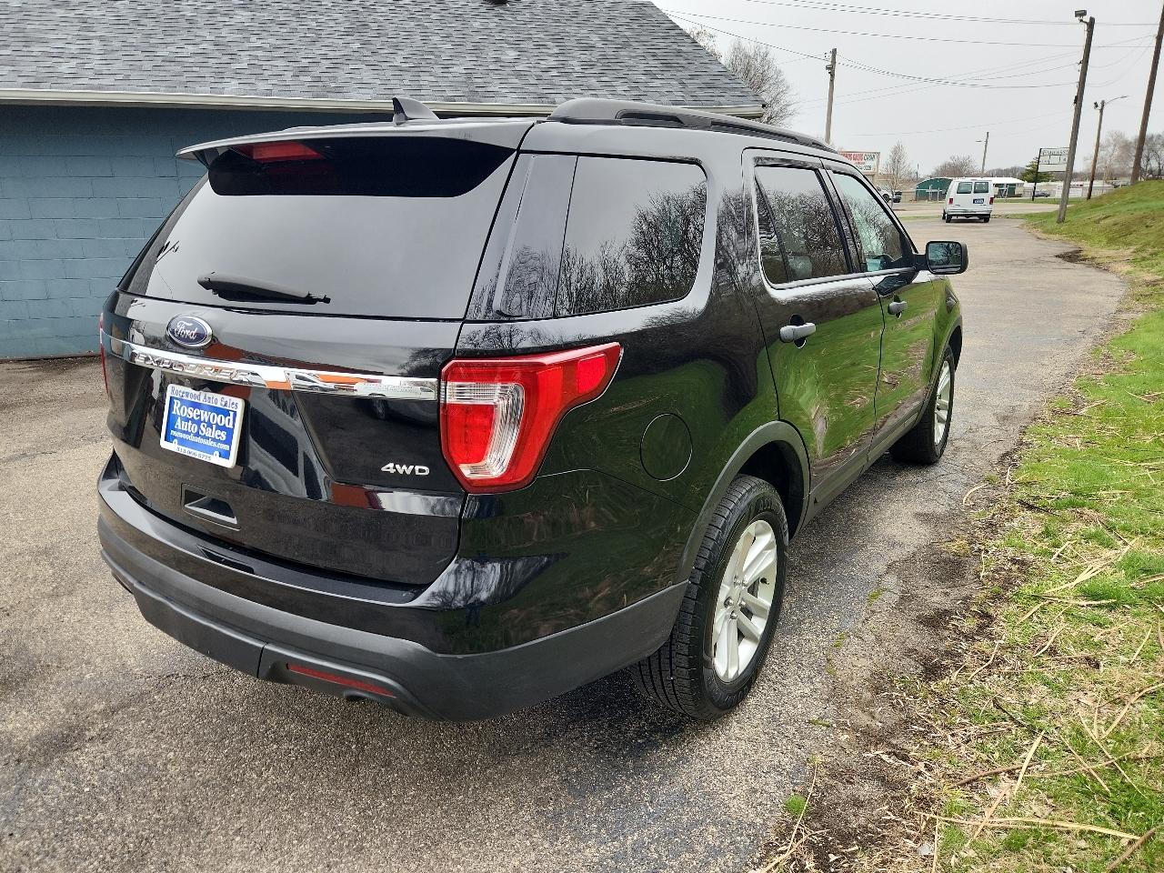 Ford Explorer Base 4WD 2017