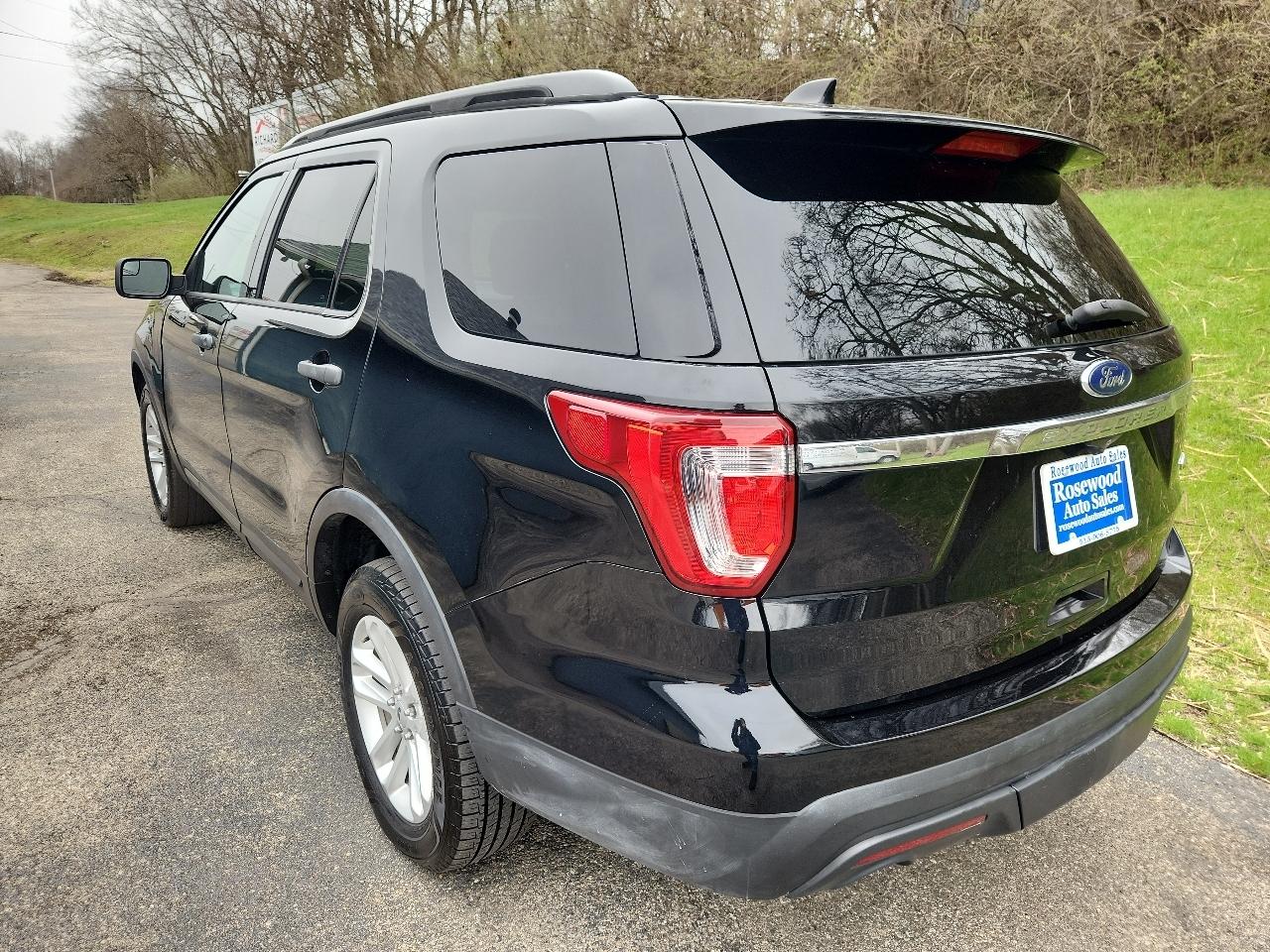 Ford Explorer Base 4WD 2017