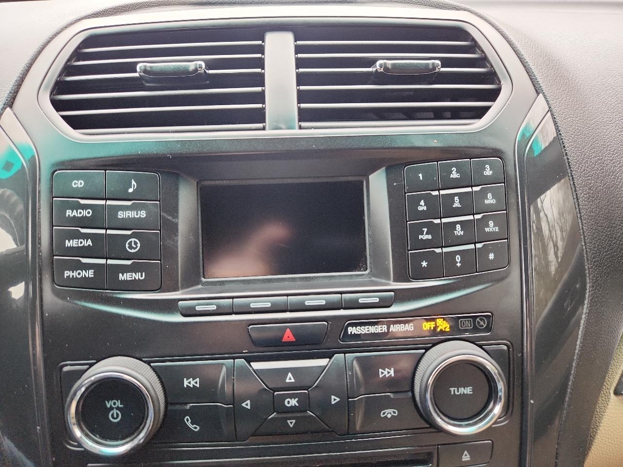 Ford Explorer Base 4WD 2017