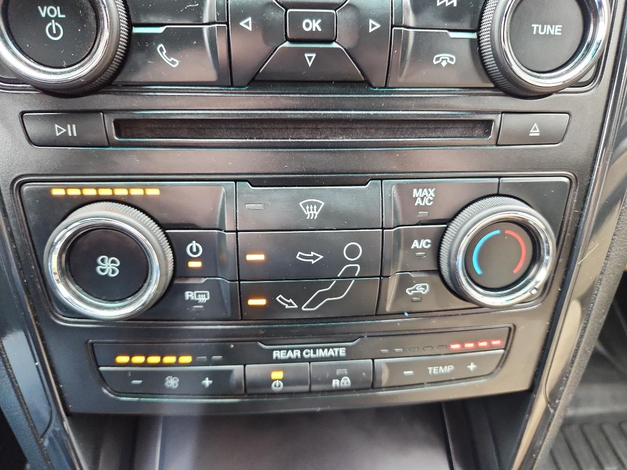 Ford Explorer Base 4WD 2017